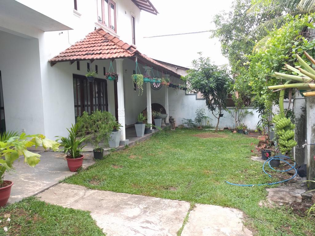 Chelli Homestay Negombo Ngoại thất bức ảnh