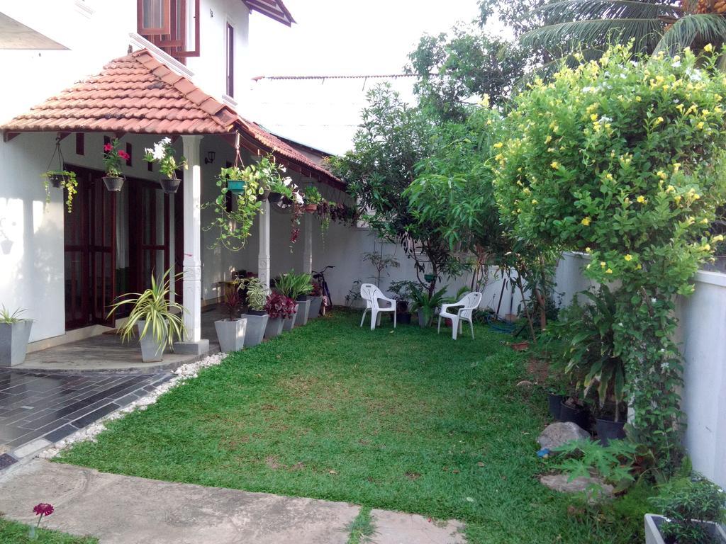 Chelli Homestay Negombo Ngoại thất bức ảnh
