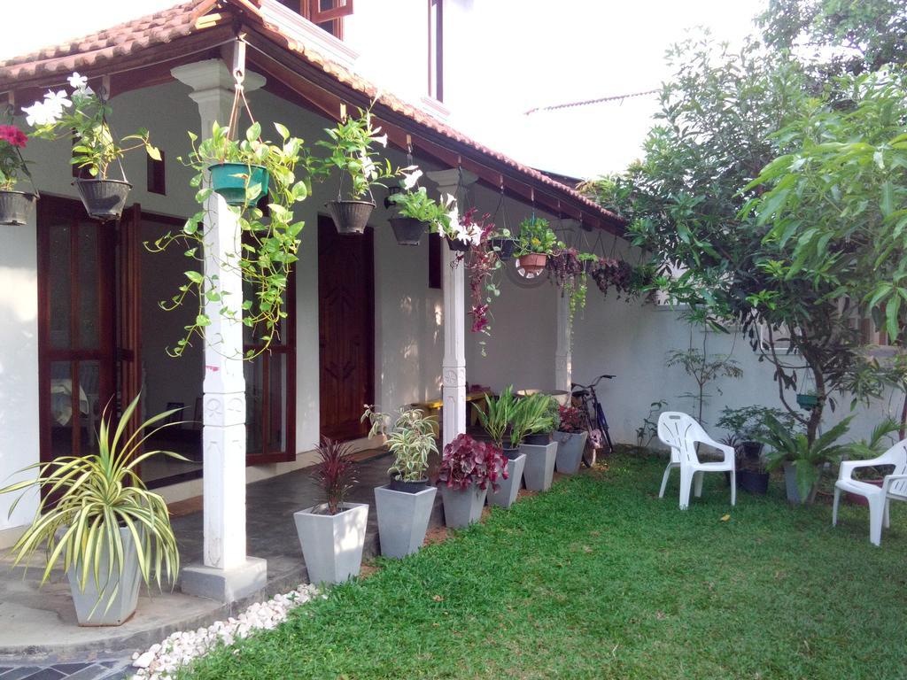 Chelli Homestay Negombo Ngoại thất bức ảnh