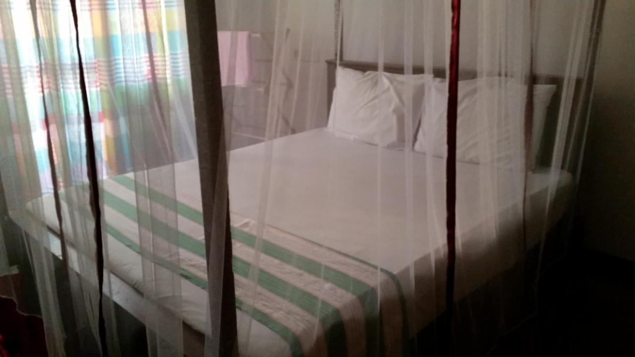 Chelli Homestay Negombo Ngoại thất bức ảnh