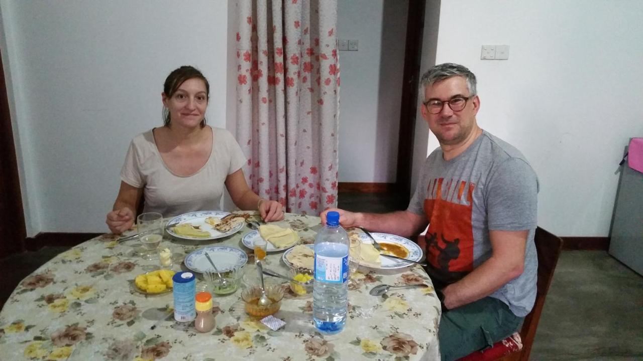 Chelli Homestay Negombo Ngoại thất bức ảnh